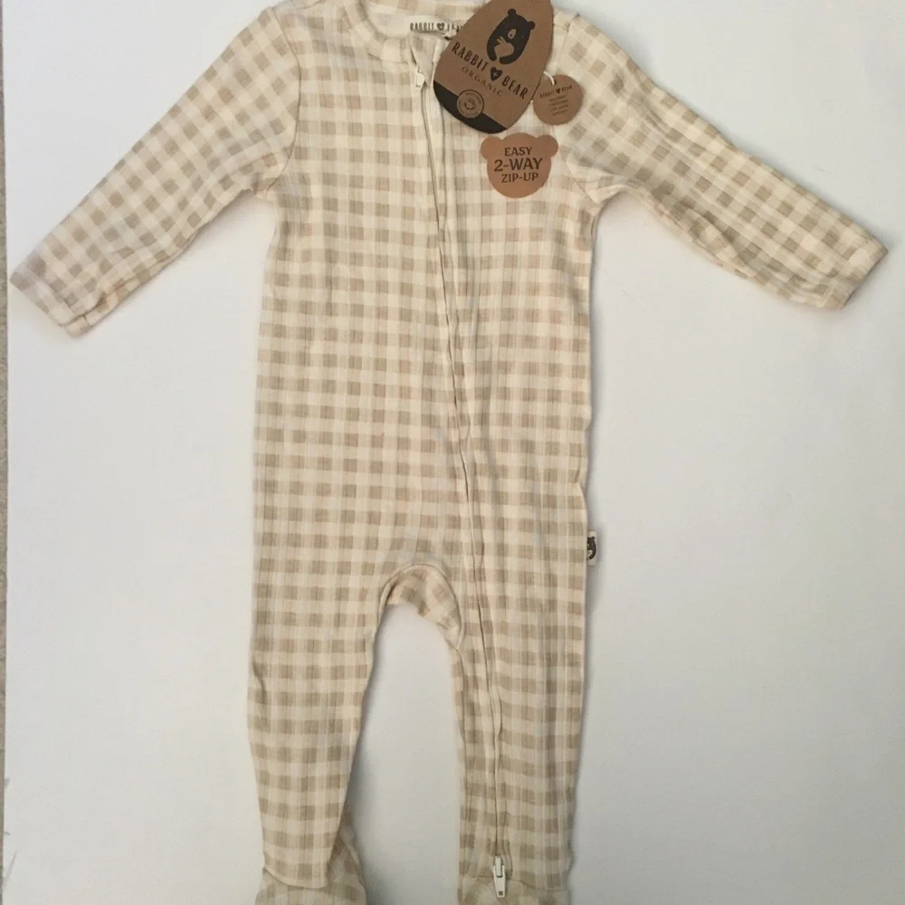 Baby Organic Cotton Gingham Zip-Up Footed Sleeper & Lovey Giraffe Soft Toy 6/9M